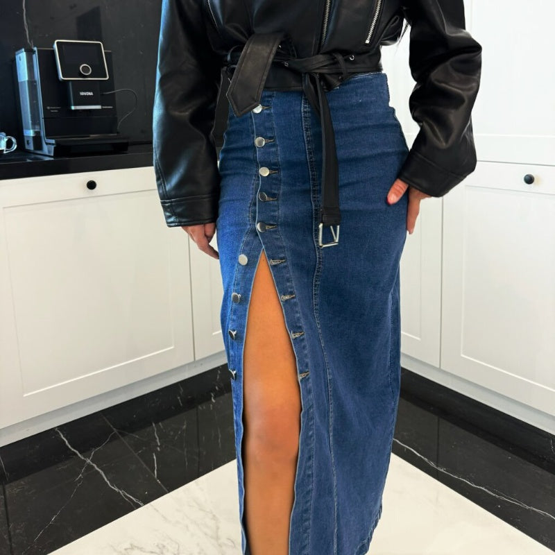 Everyday Curve Denim Button Skirt